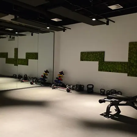 Business With Skyline View With Parking Space * Frankfurt am Main