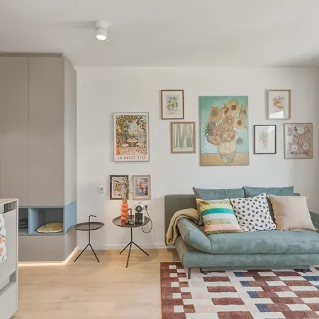 Appartement Business With Skyline View With Parking Space *
