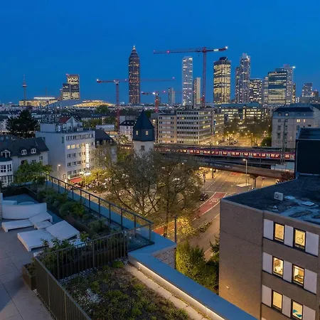 Business With Skyline View With Parking Space * Frankfurt am Main