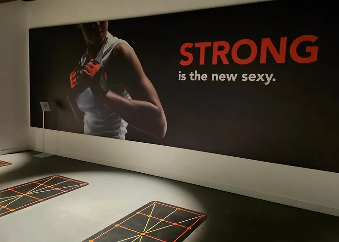 Business With Skyline View With Parking Space * Frankfurt am Main